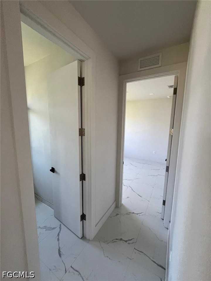 1832 Nw 22nd Pl - Photo 4 of 29