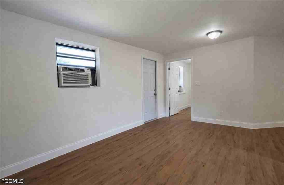 569 Nuna Ave - Photo 3 of 13