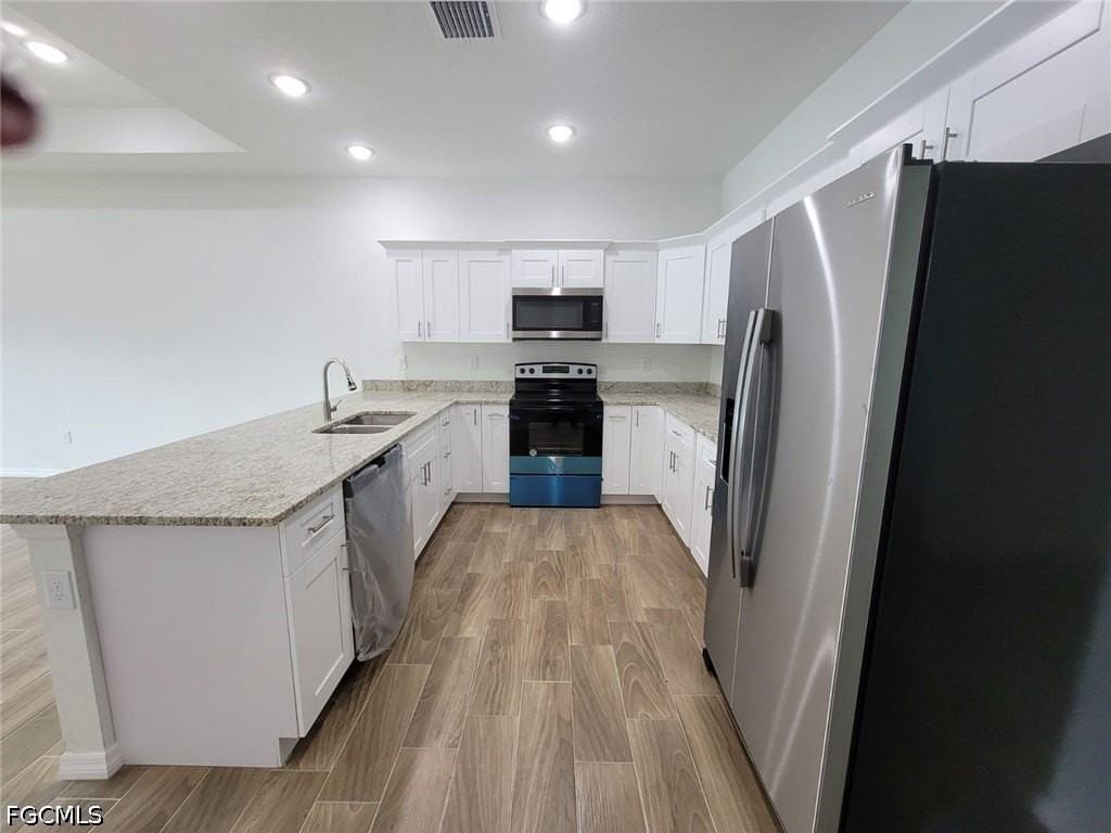 684 Thomas Sherwin Ave S - Photo 4 of 13