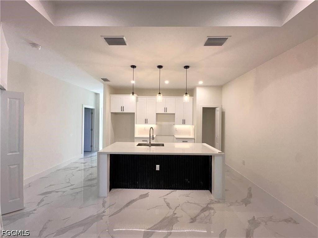 2404 Dickens Ave N - Photo 2 of 7