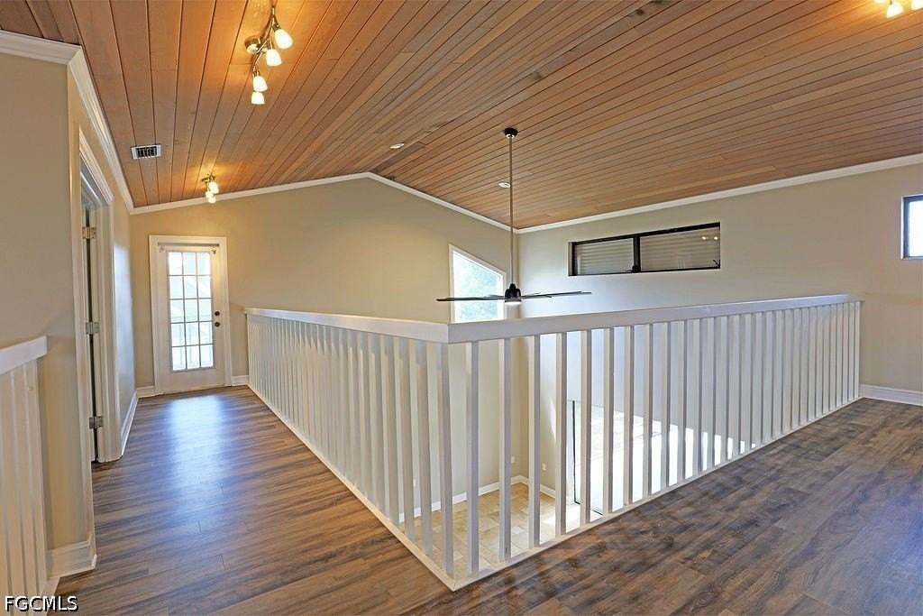 16717 Bobcat Dr - Photo 4 of 24