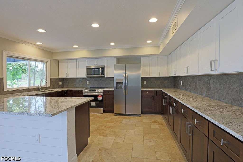 16717 Bobcat Dr - Photo 6 of 24