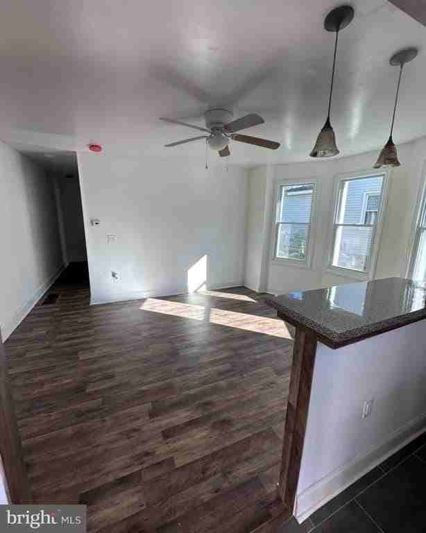 519 5th St #FLA - Photo 4 of 9