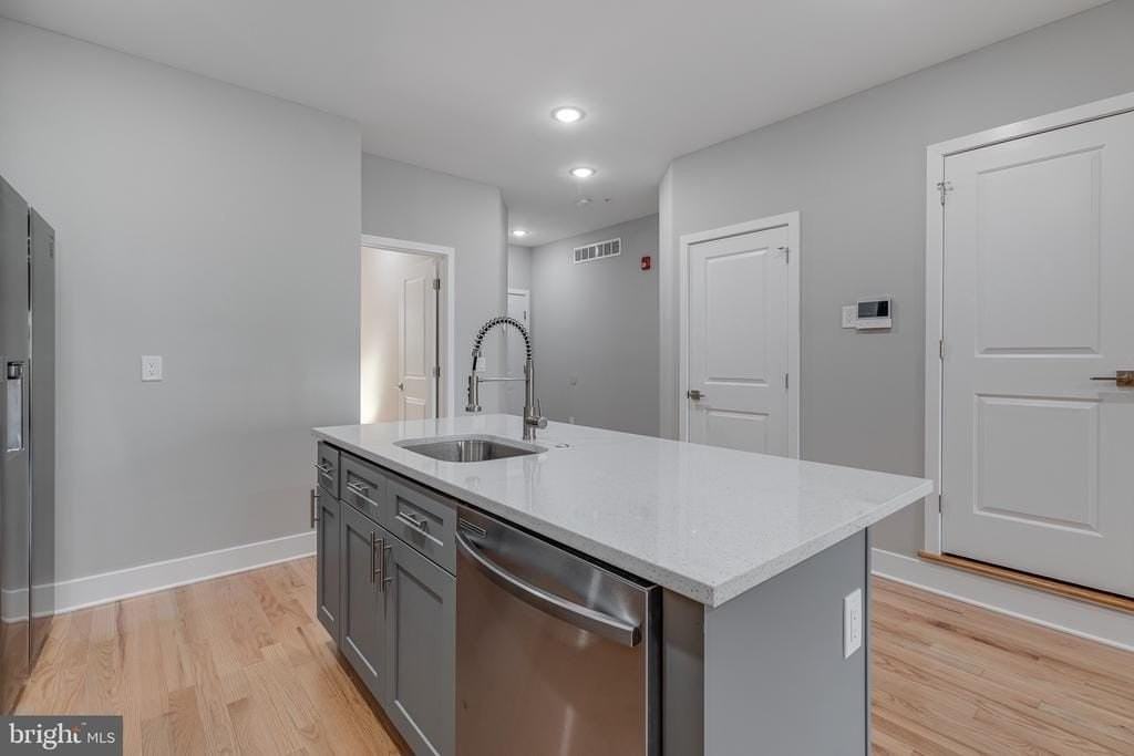 2113 W Master St #A - Photo 3 of 26