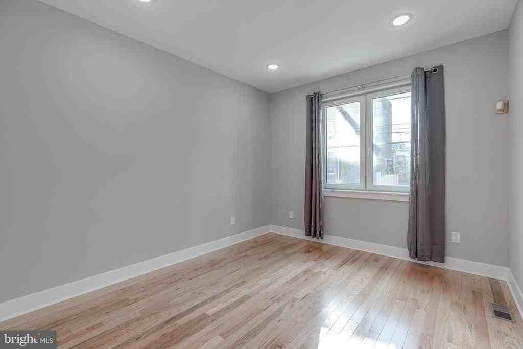 2113 W Master St #A - Photo 6 of 26