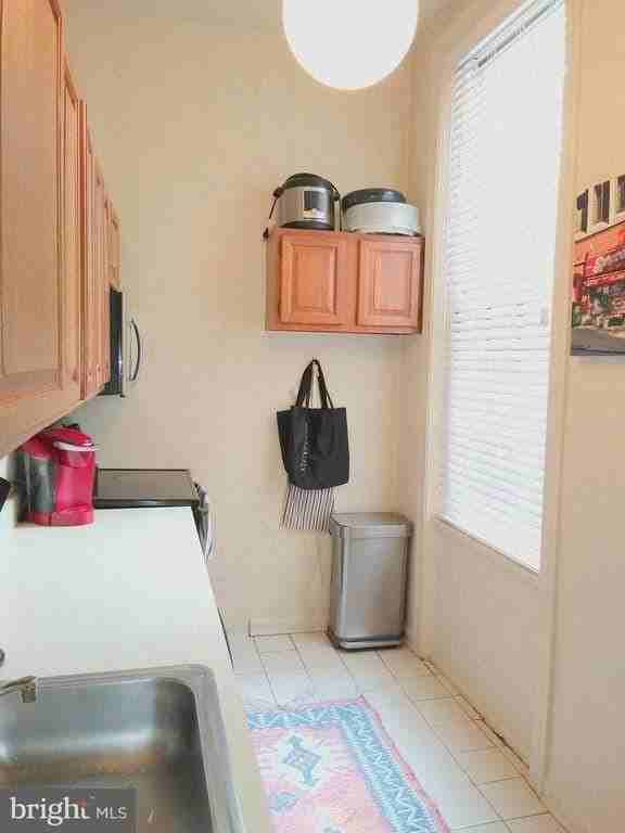 2043 Mount Vernon St #1F - Photo 6 of 14