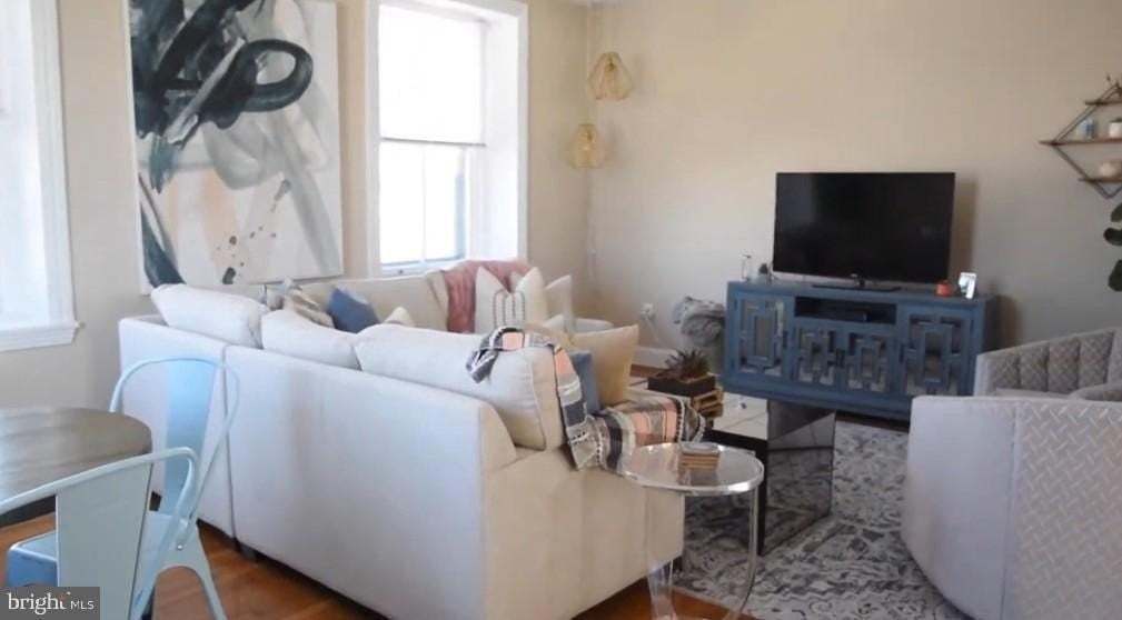 1906 Fairmount Ave #3 - Photo 6 of 18