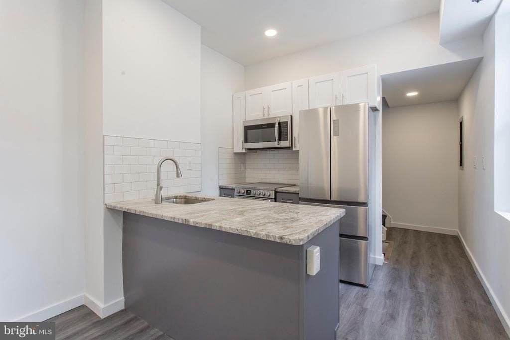 2131 N 8th St #2 - Photo 4 of 19