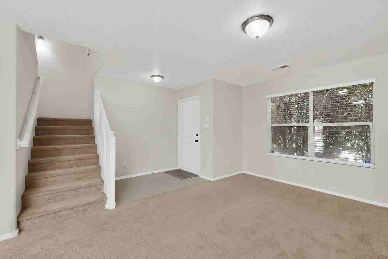 2713 Violeta Cir Se - Photo 7 of 41