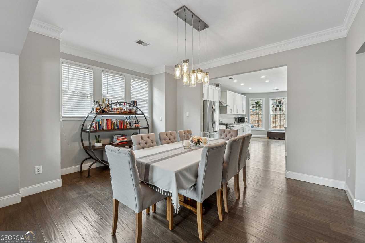 3354 Collier Pt - Photo 5 of 49