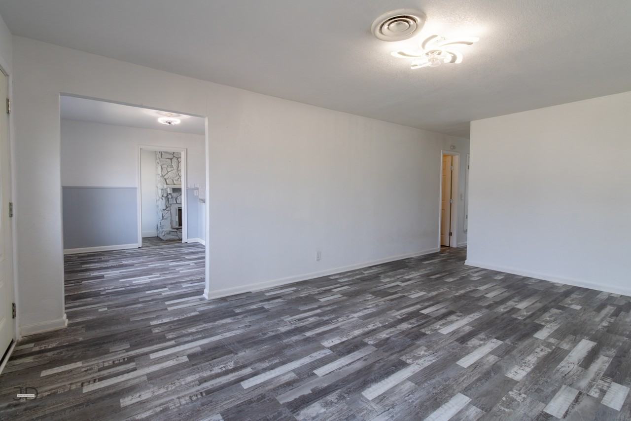 1509 Blonde St #1 - Photo 2 of 23