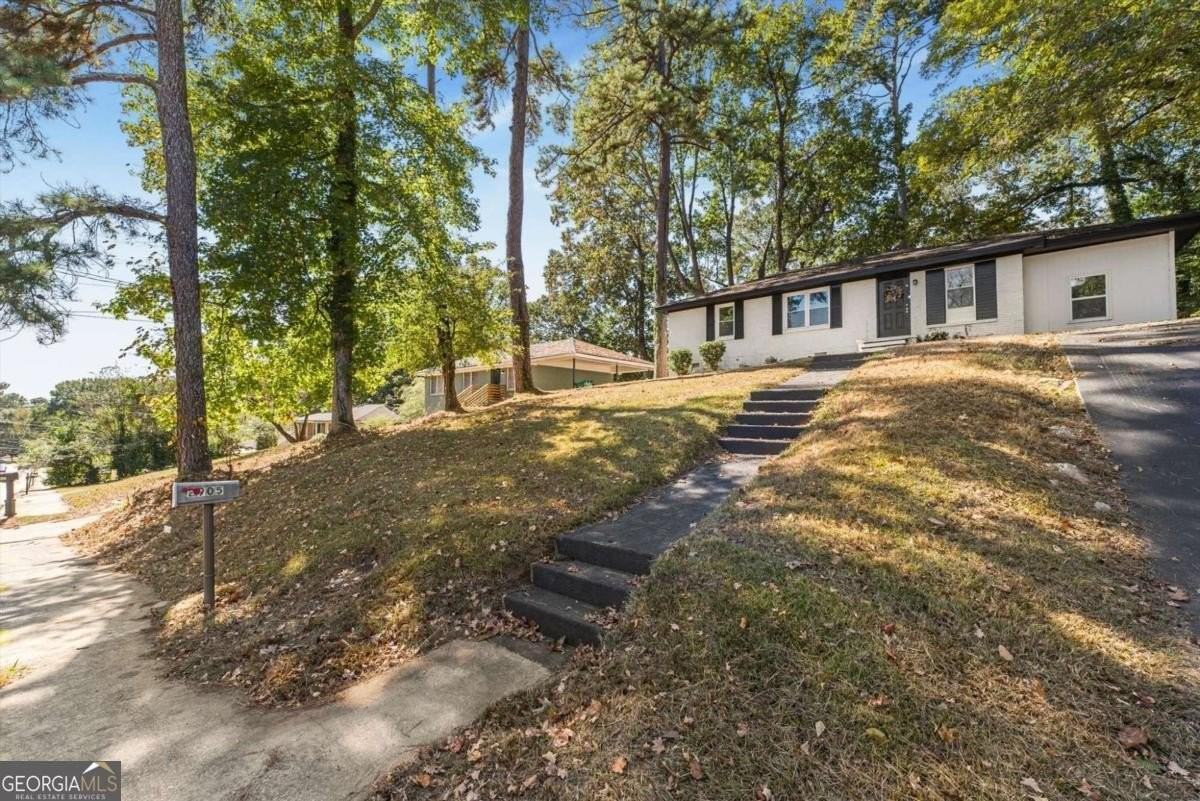 2905 Gresham Rd Se - Photo 2 of 28