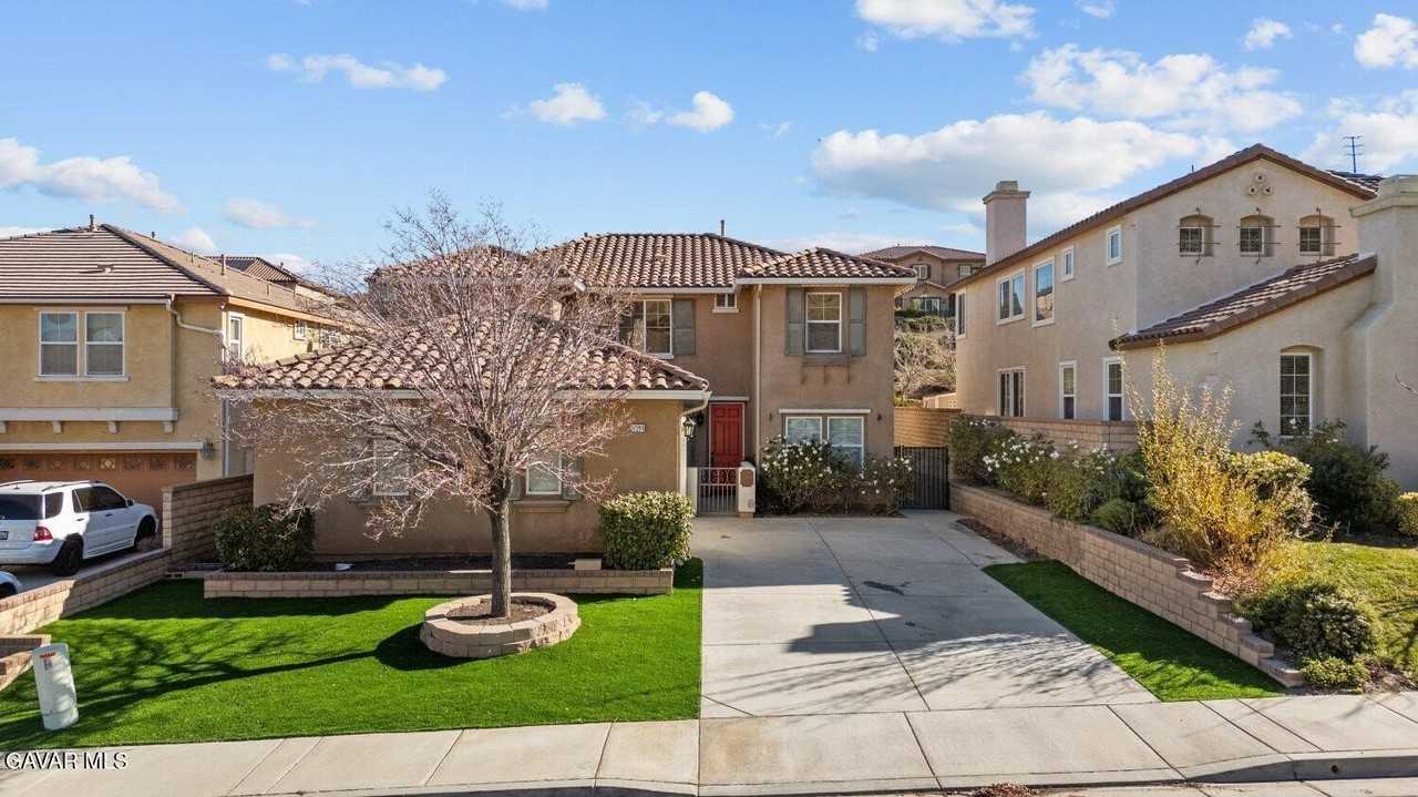 37200 Pergola Ter - Photo 2 of 39