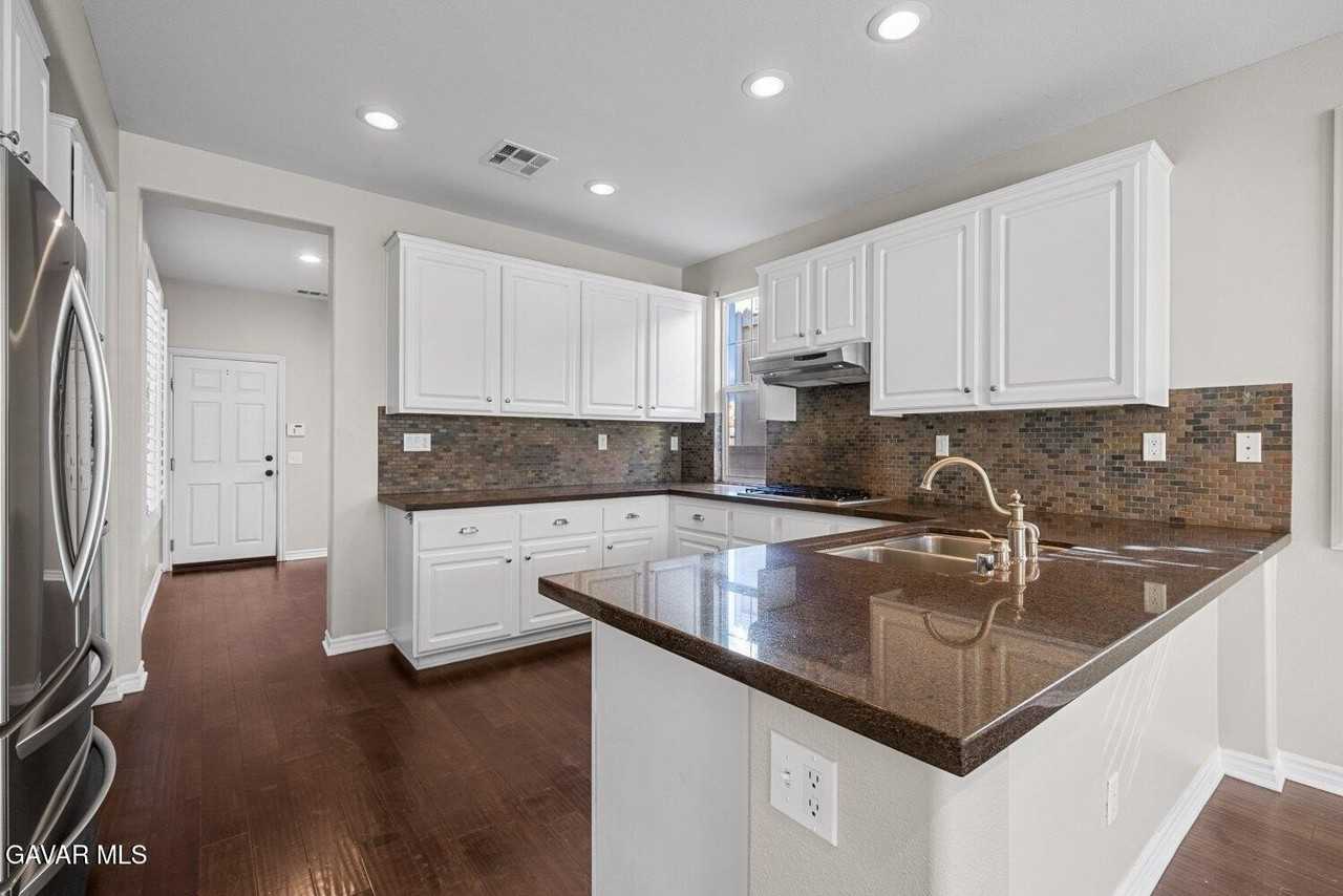 37200 Pergola Ter - Photo 7 of 39