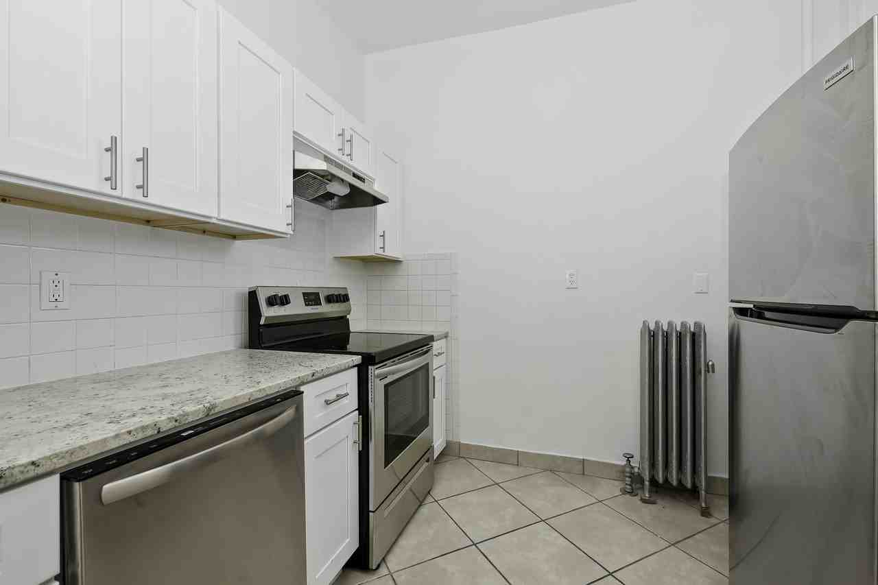 5116-5118 S Indiana Ave - Photo 4 of 17