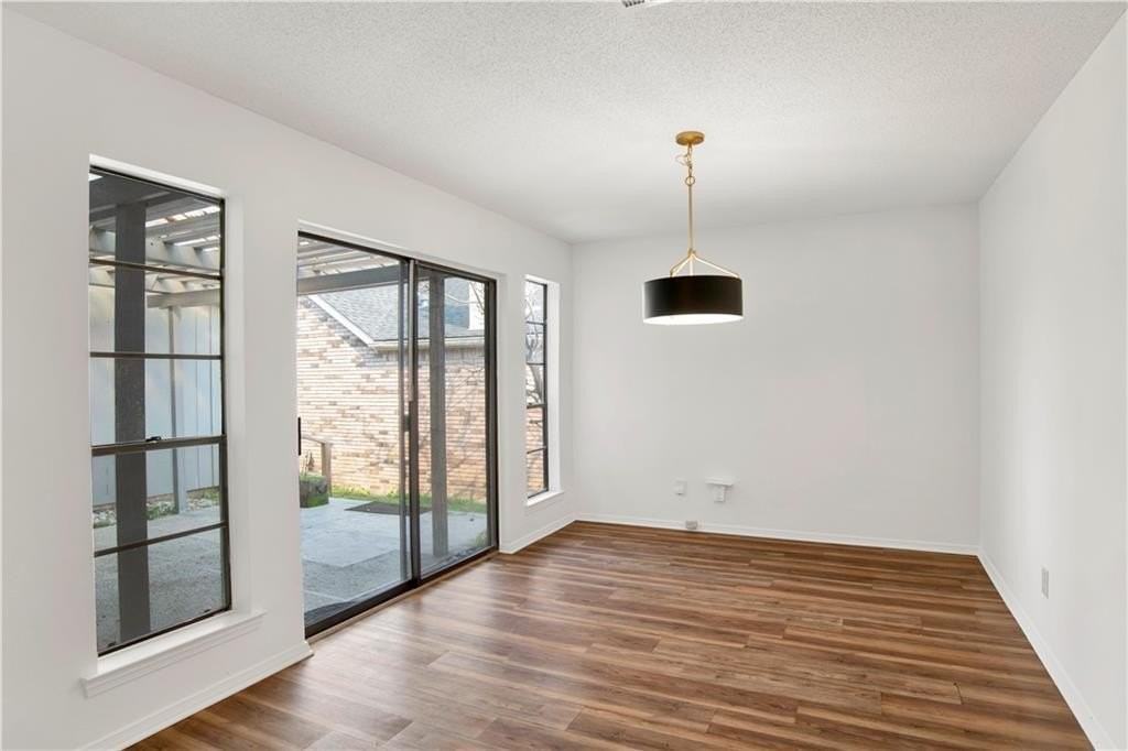 6071 Highland Cir N - Photo 2 of 26