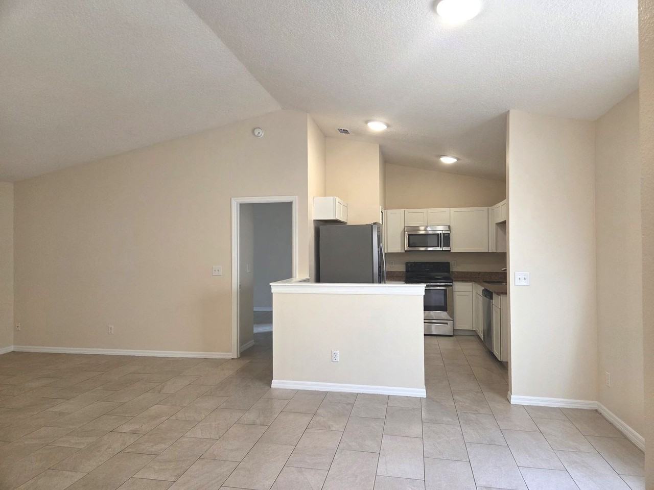 4025 E Cardinal Pines Dr - Photo 7 of 22