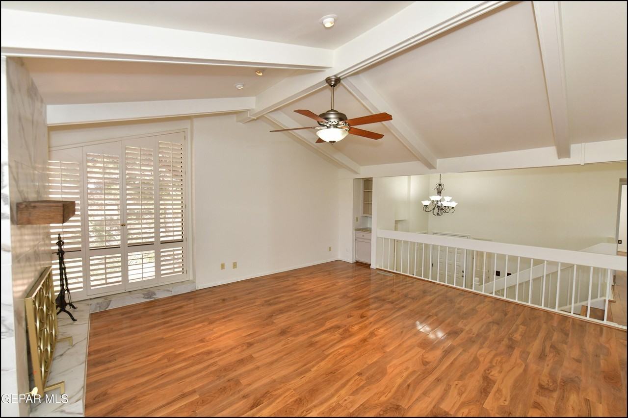 5852 Mira Serena Dr - Photo 7 of 50