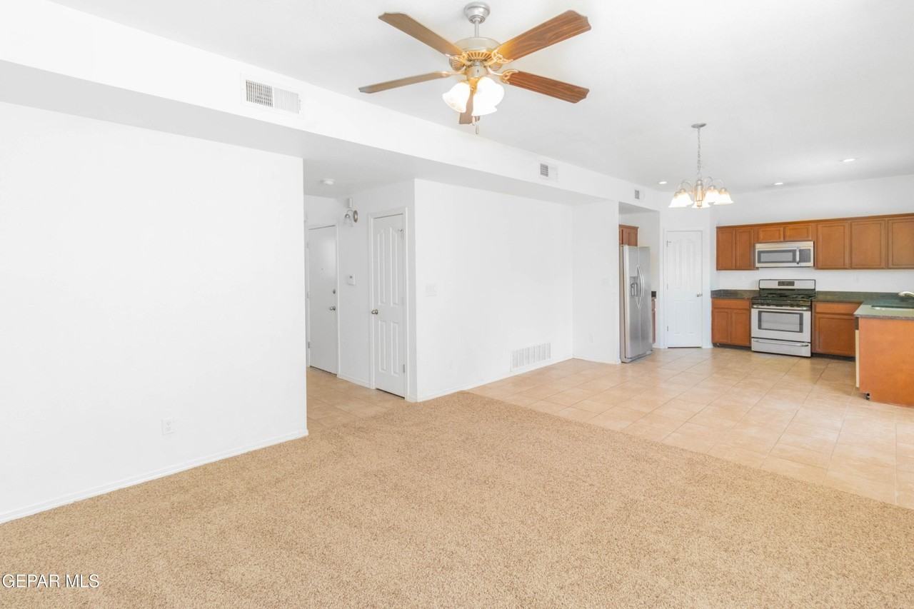 14648 Friesian Trl - Photo 3 of 44