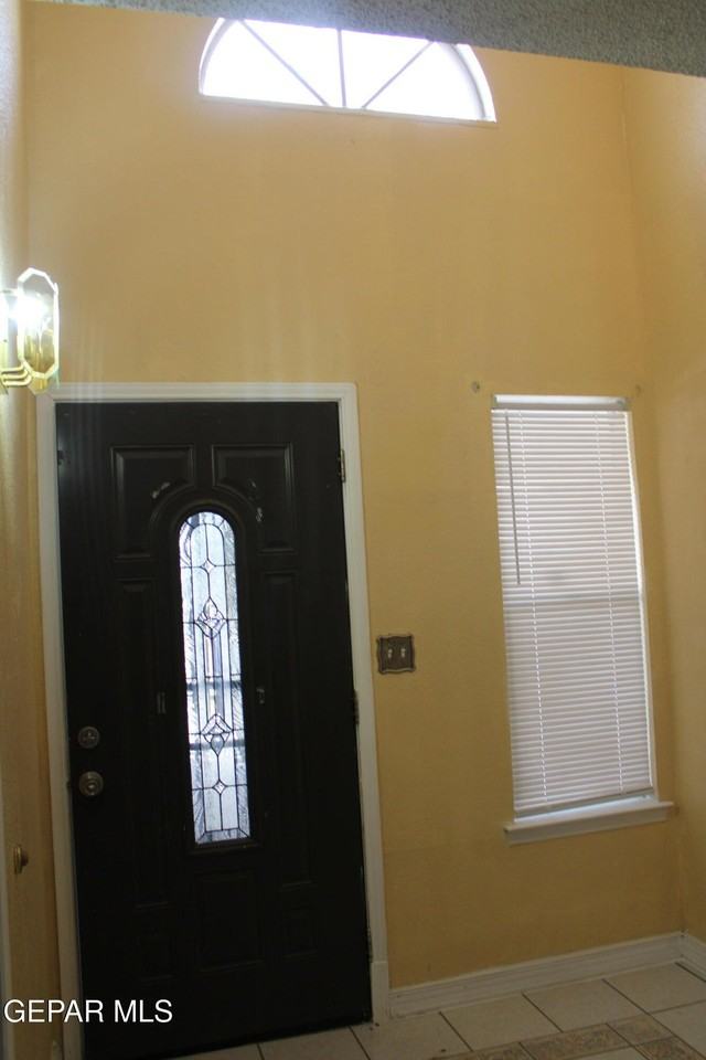 11724 Jennifer Dr - Photo 2 of 25