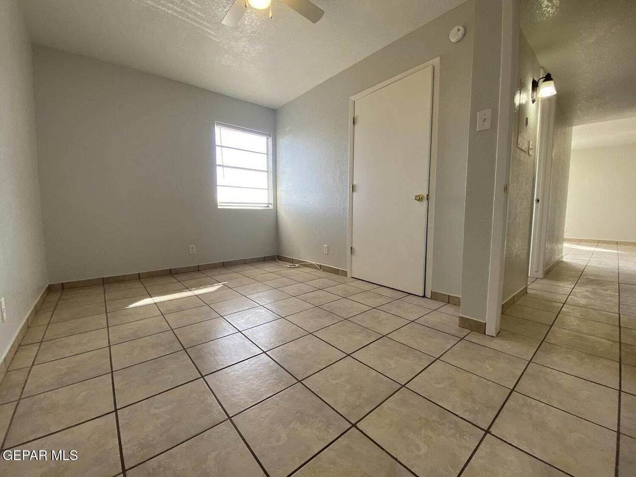 4700 Maxwell Ave Apt 28 - Photo 7 of 8