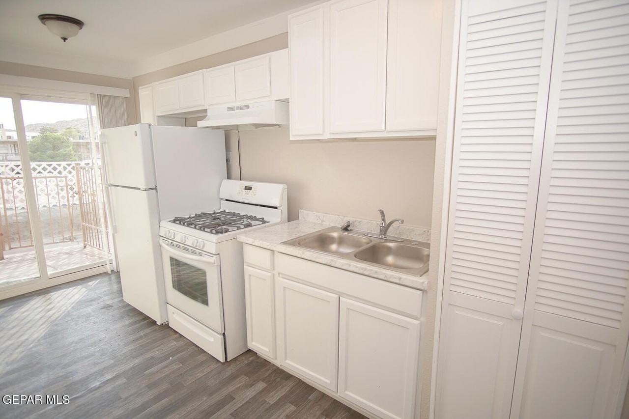 400 Mississippi Ave Unit 402-A - Photo 5 of 13