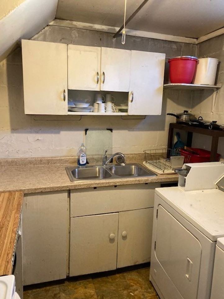 125 River St- MARTIN APTS - Photo 6 of 30