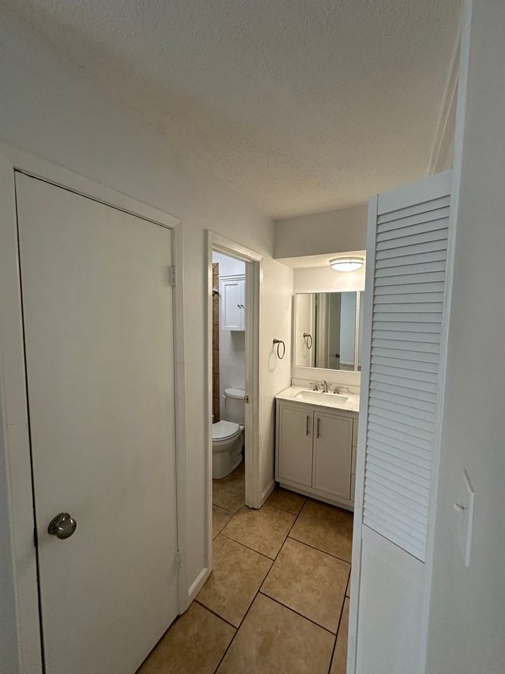 635 Patterson St #2 - Photo 6 of 15