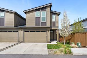 featured image of 2052 Ne Ancestry Ct