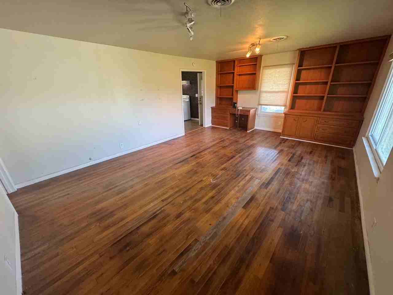 112 W Oconnell St - Photo 4 of 17