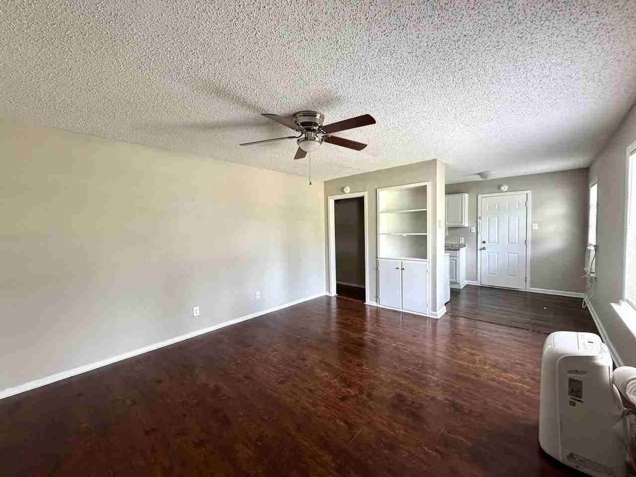 6365 Hollis Ave - Photo 3 of 7