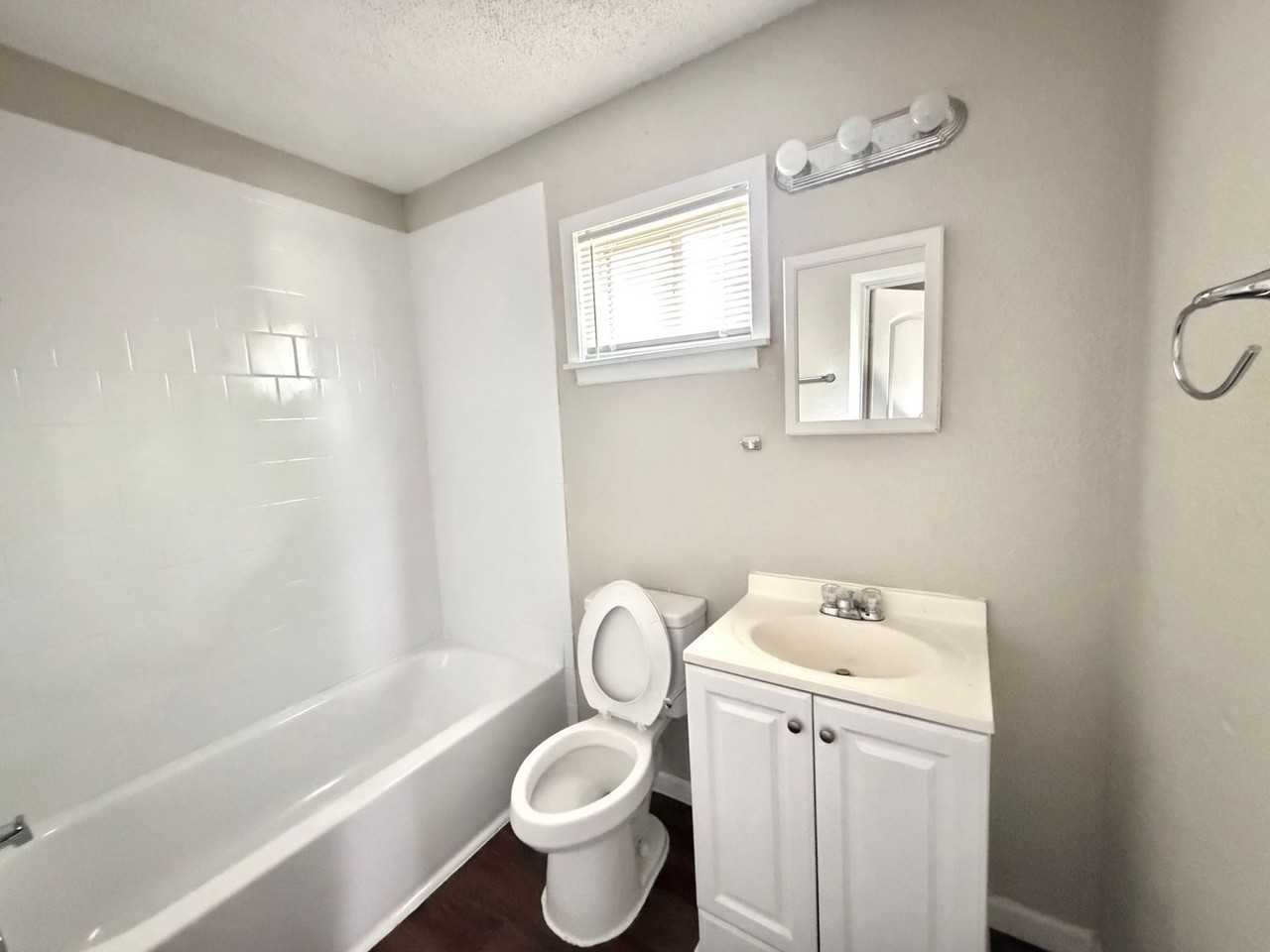 6365 Hollis Ave - Photo 7 of 7