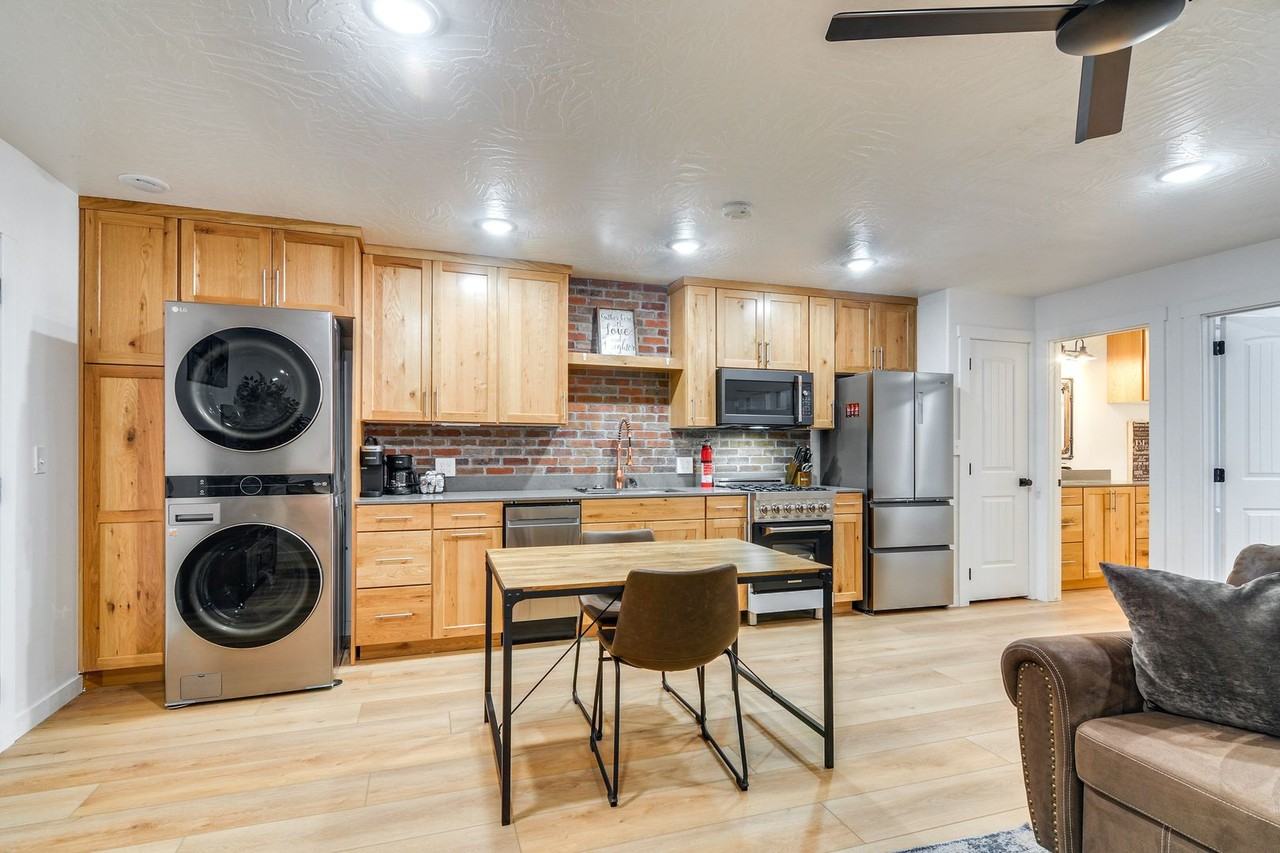 672 N 1450 W #A2 - Photo 4 of 16