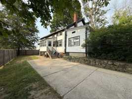 featured image of 1 Cheney St