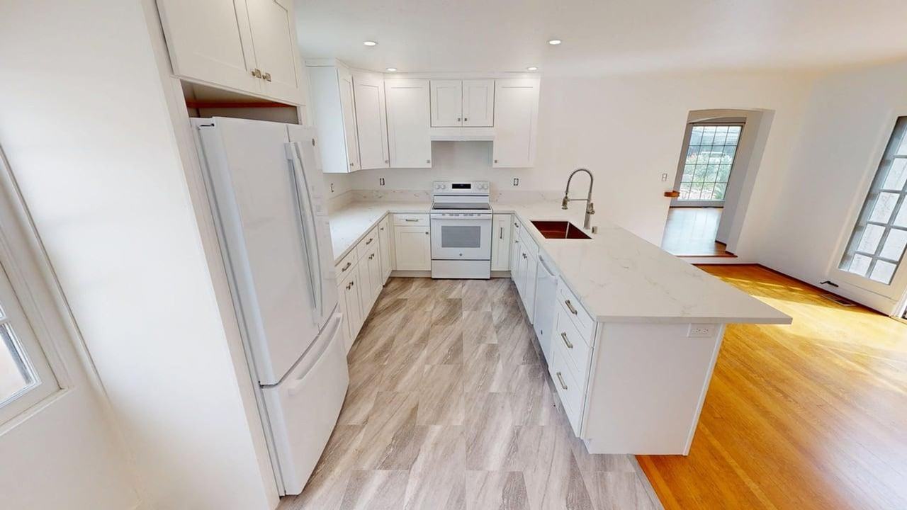 750 F Ave - Photo 4 of 25