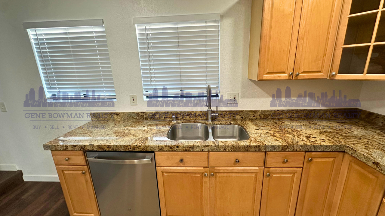 1485 Hemlock Ave - Photo 6 of 17