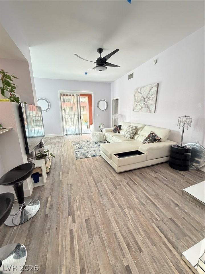 87 E Agate Ave #202 - Photo 6 of 50