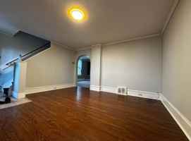 featured image of 13 E 8th St