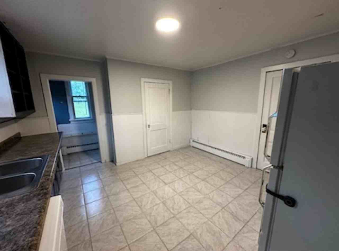 13 E 8th St - Photo 3 of 9