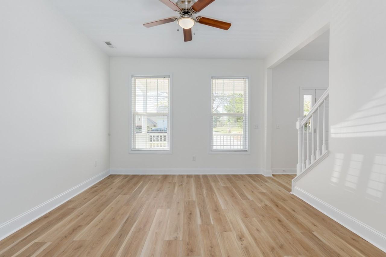 201 Woodleigh Park Dr - Photo 7 of 32