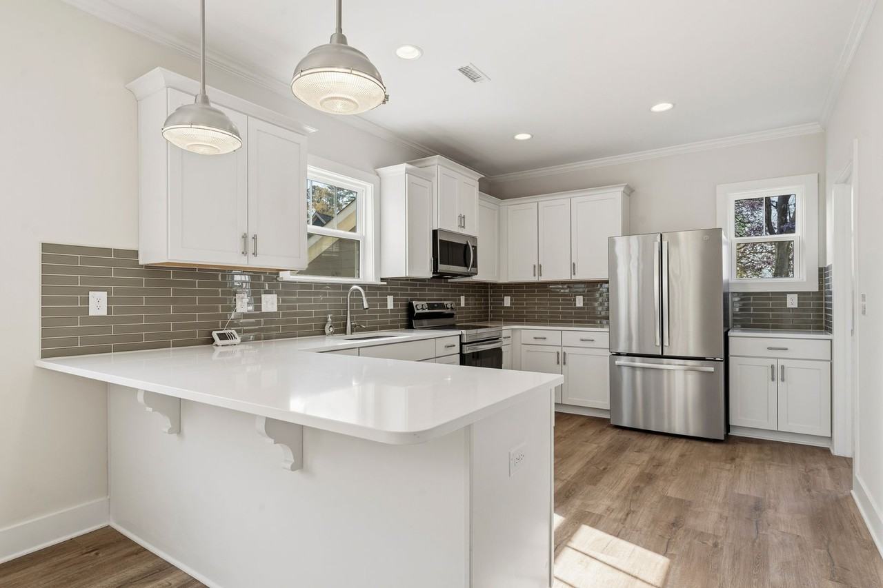 1308B Castlebay Rd - Photo 7 of 23