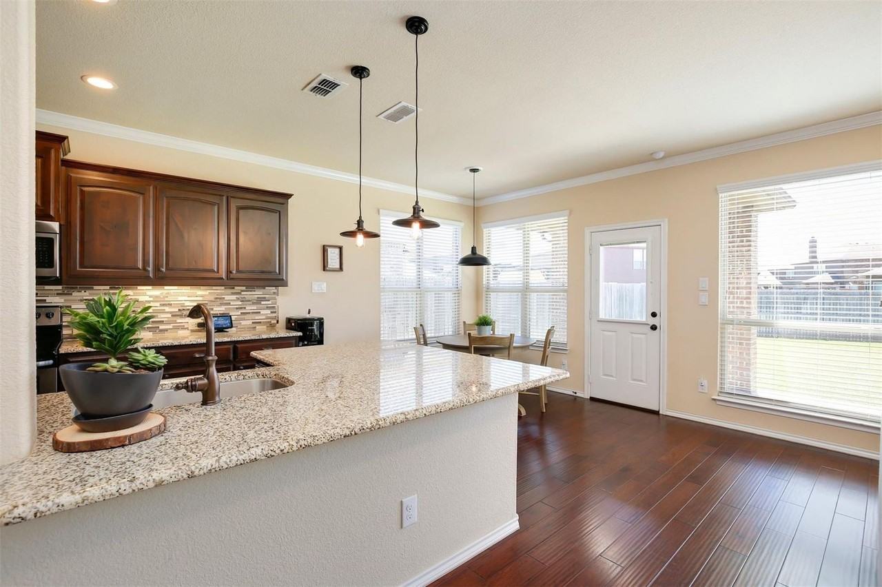 428 Delgany Trl - Photo 6 of 23