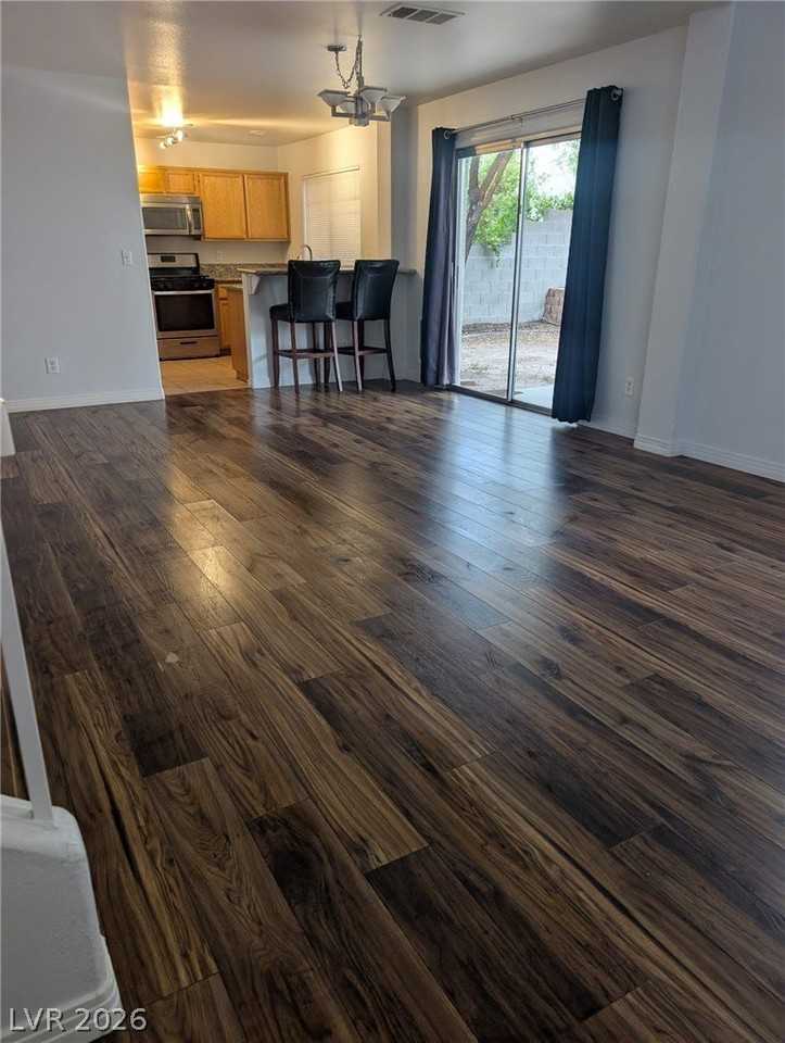 2445 Cliffwood Dr - Photo 7 of 11