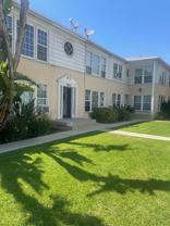 15509-15513 Victory Blvd - Photo 1 of 1