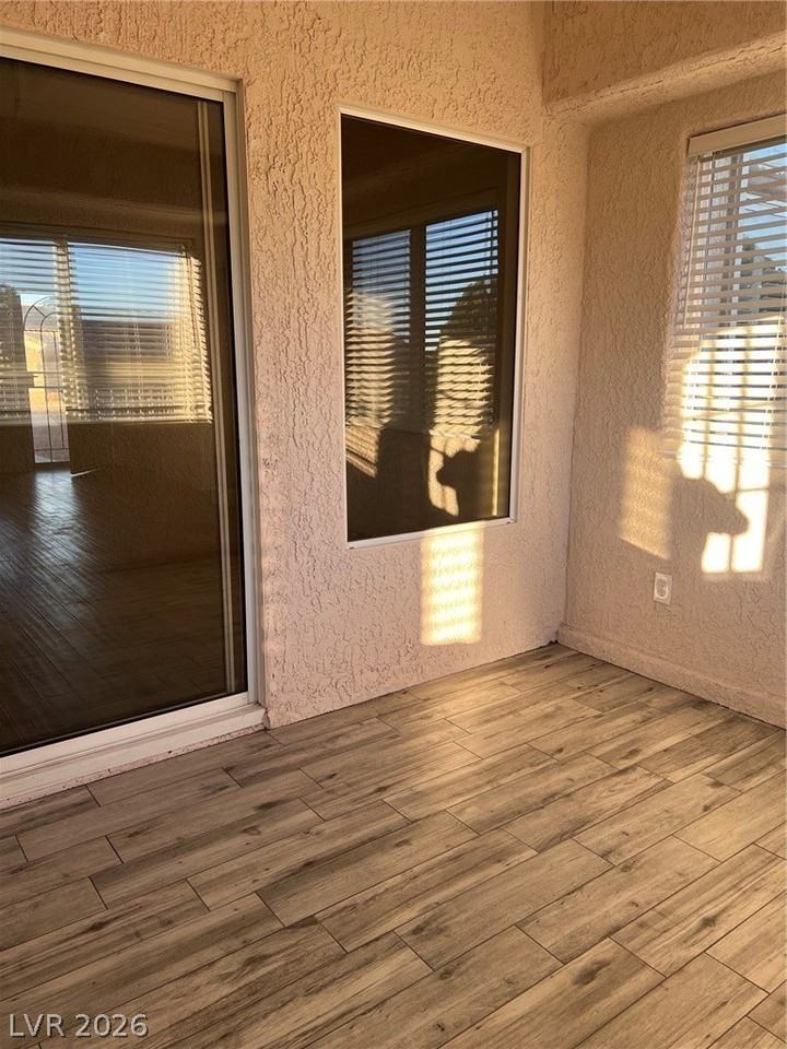 10729 Clear Meadows Dr - Photo 7 of 26