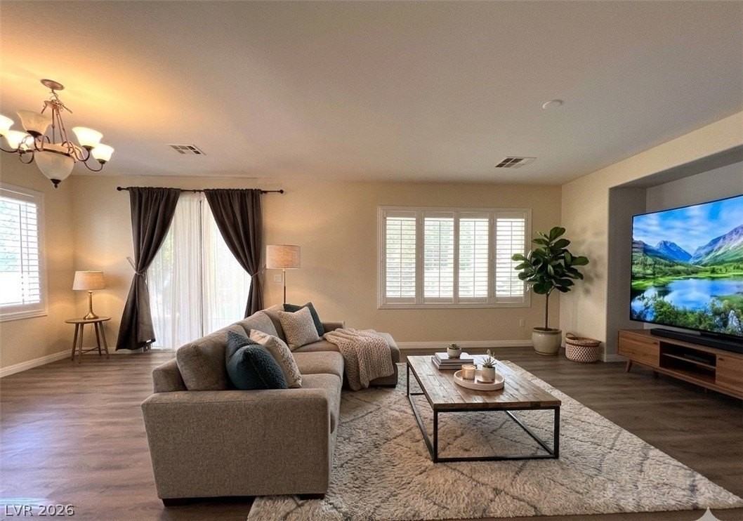 7043 Somera Way - Photo 5 of 36