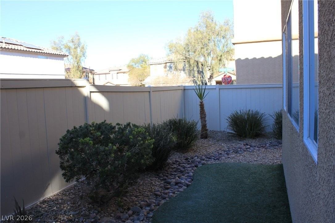 1133 Claire Rose Ave - Photo 2 of 22