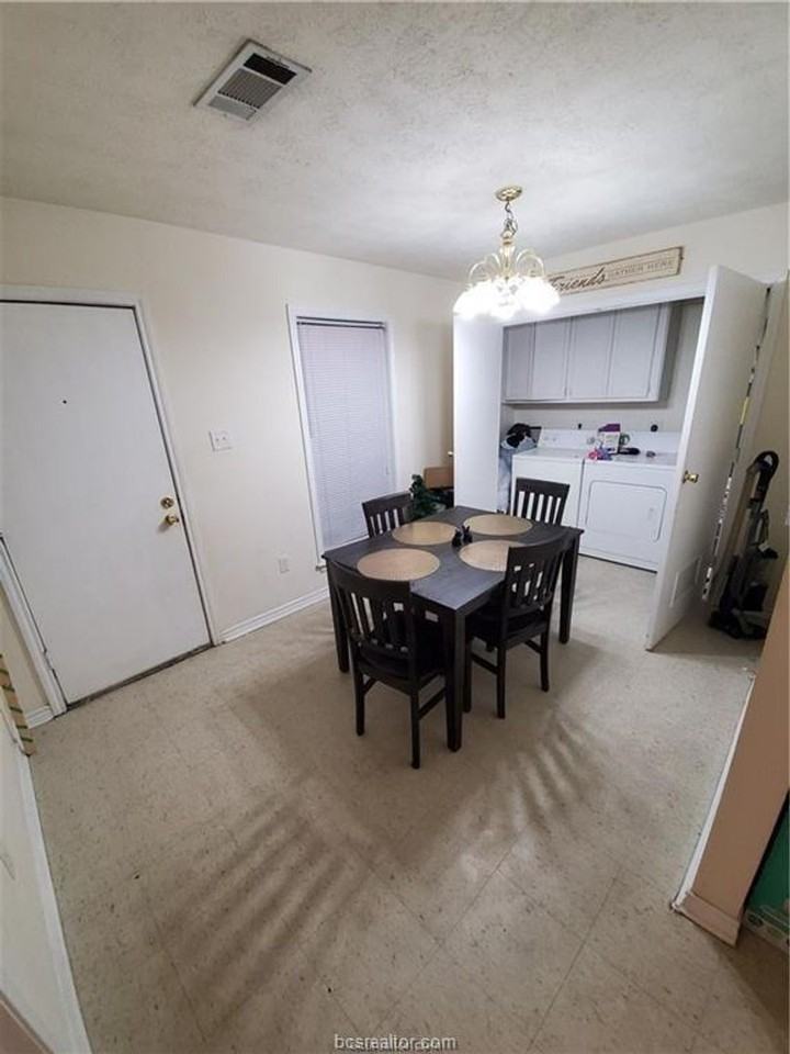 827 Pasler St - Photo 7 of 23