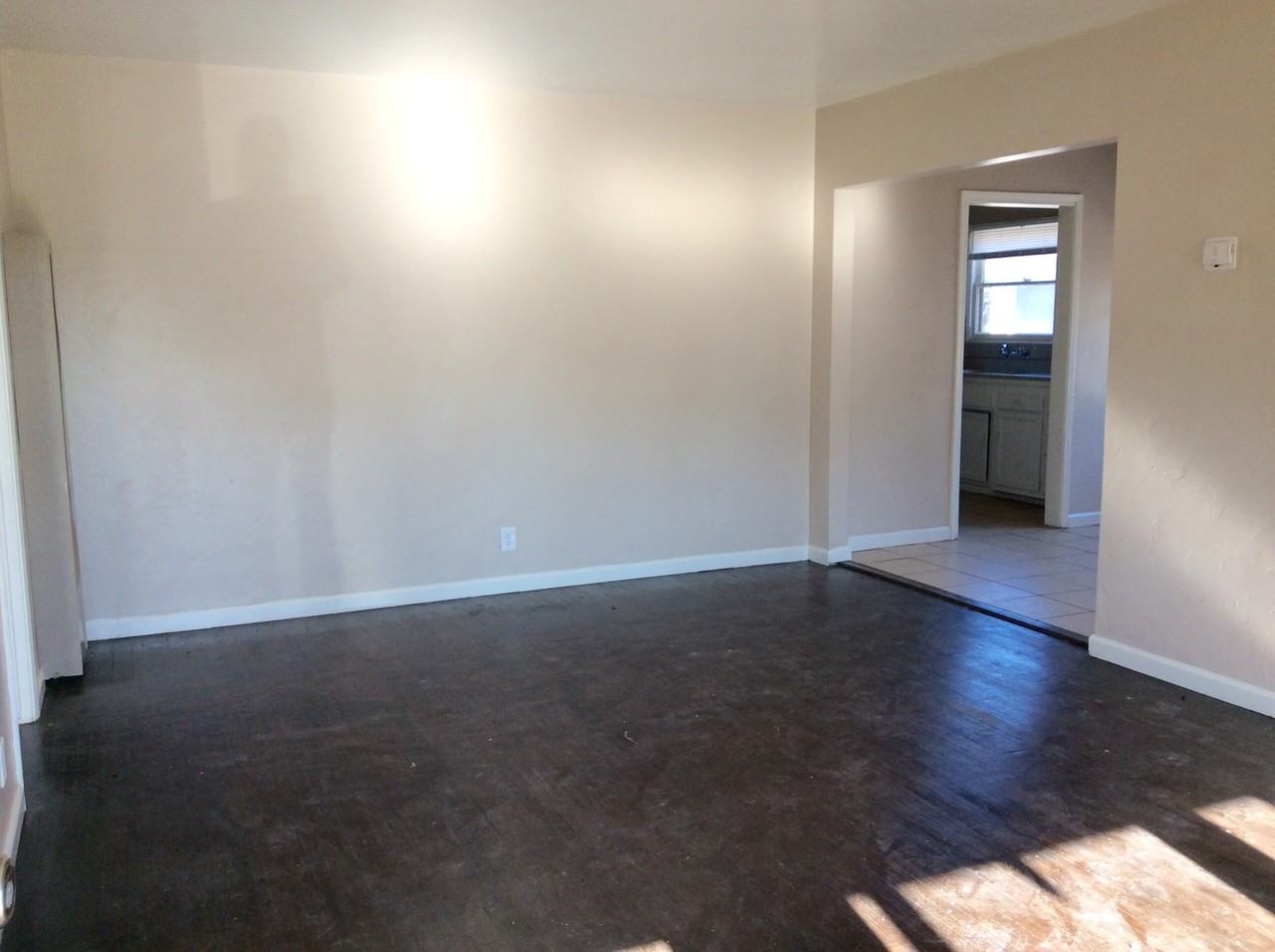 2516 Ashby St - Photo 5 of 20