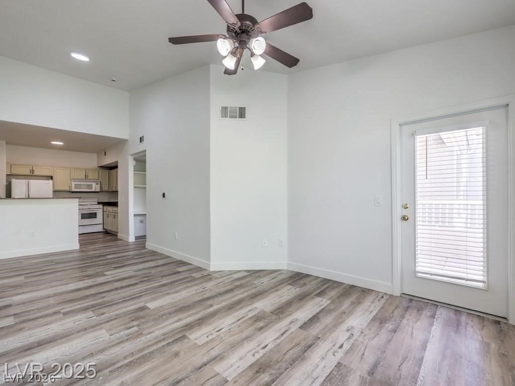 10001 Peace Way #2272 - Photo 6 of 23